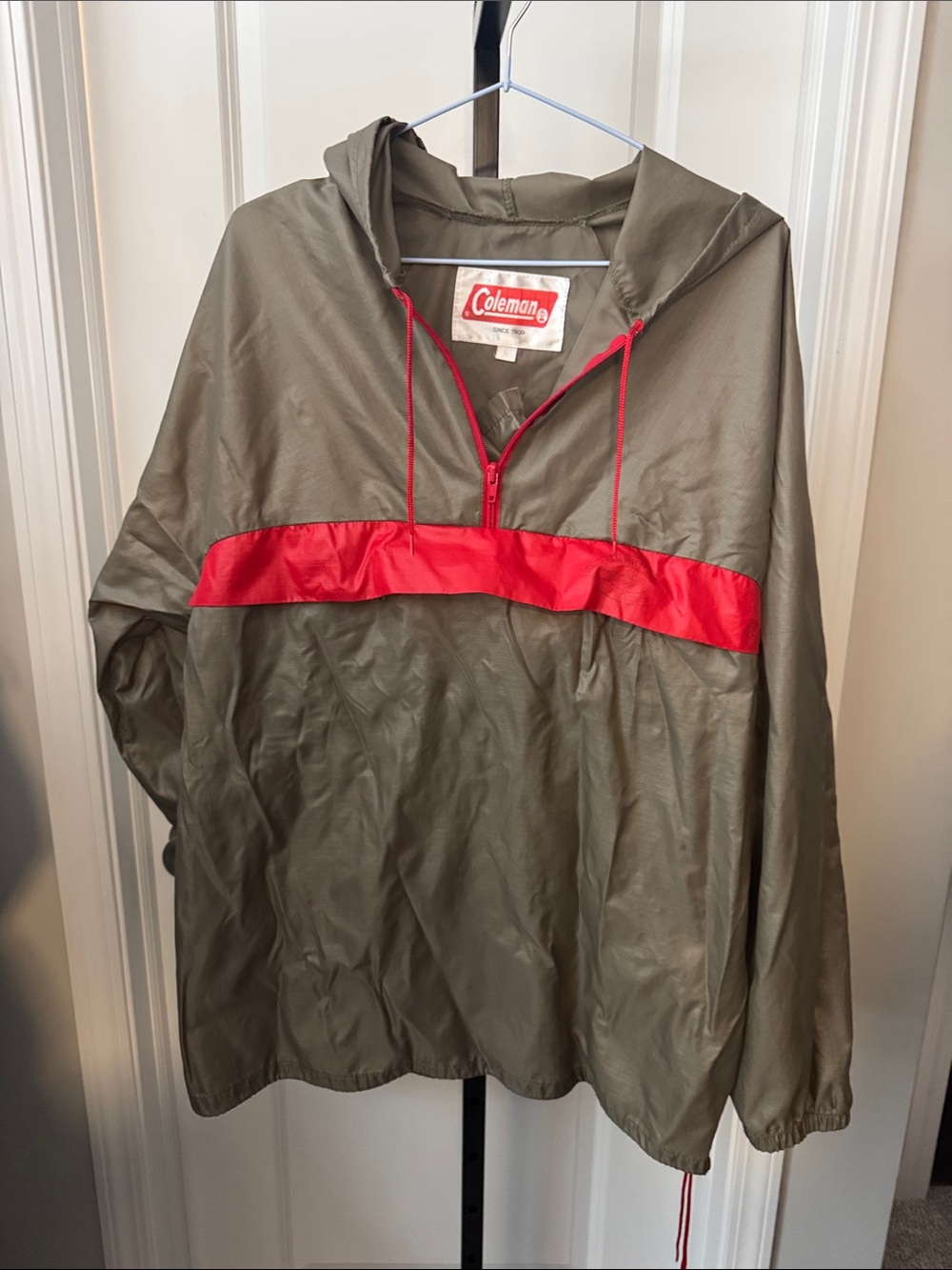 Coleman Olive Anorak with Red Chest Stripe